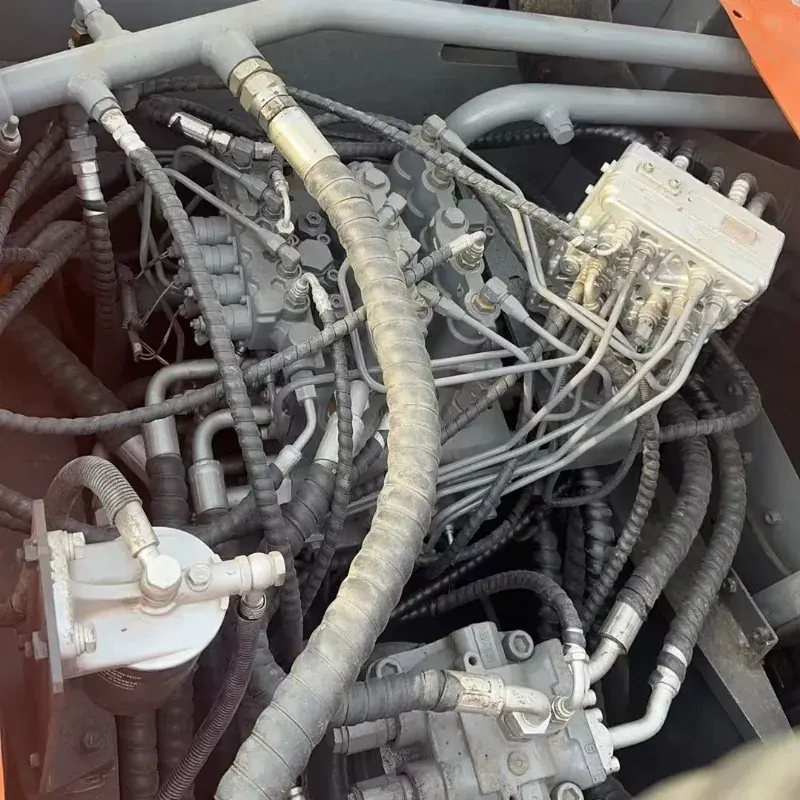 Used Hitachi ZX200-3 Excavator — supplier photo 2